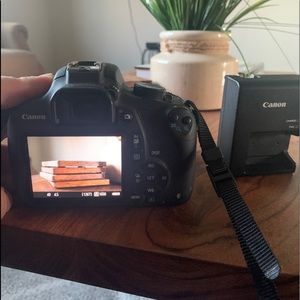 Canon camera EOS rebel T5